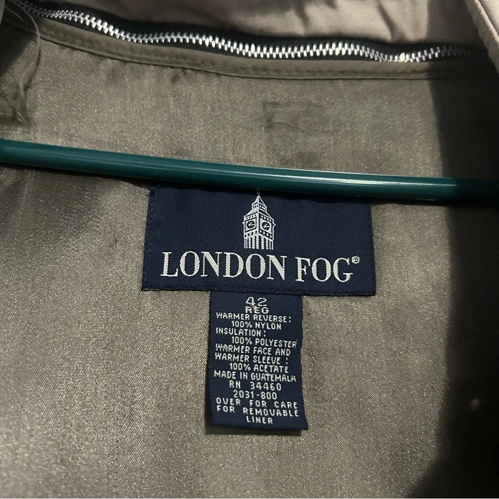 London Fog men’s 42 Regular Classic tan trench coat fall layer classic preppy